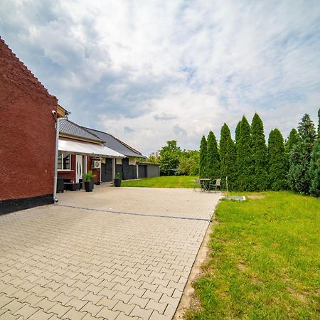 RO-LAND Vendégház Miskolc Exterior foto