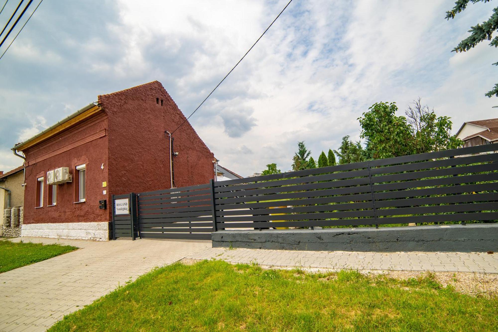 RO-LAND Vendégház Miskolc Exterior foto